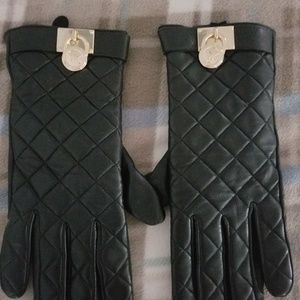 Michael Kors Quilted Gloves